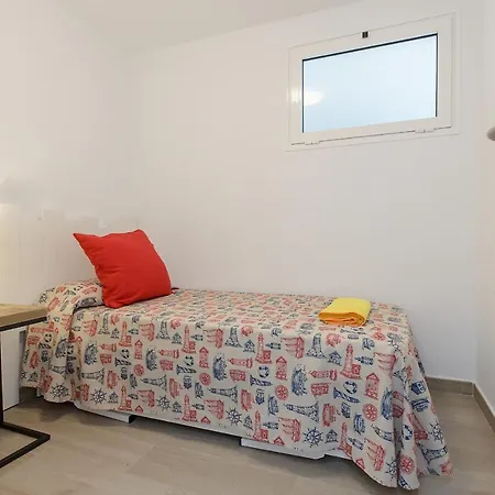 Purple Volcano Apartment, Free Access To The Fariones Sports Center